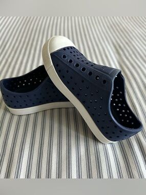 Native Navy Jefferson Children’s Size C9
